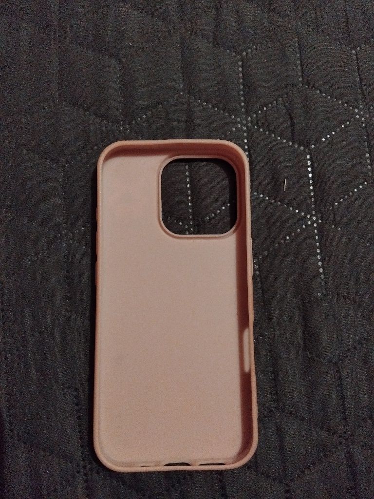 Продавам калъф за iphone 16 pro max