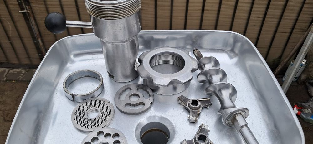 Masina tocat carne bizerba