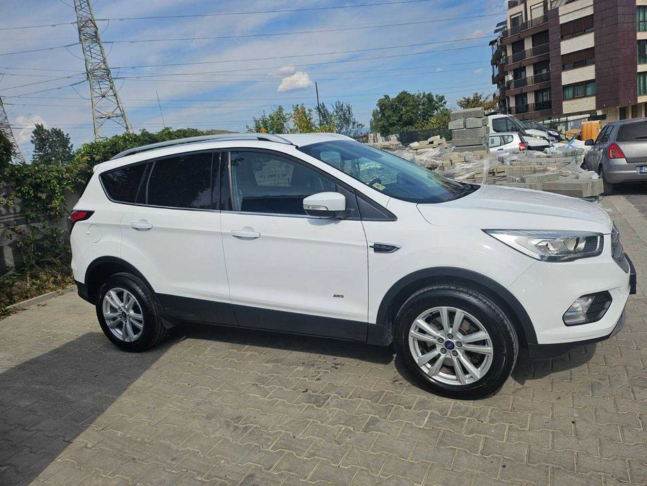 Ford Kuga 2.0 TDCi 4x4, автоматик, 2018 г. - първи собственик!