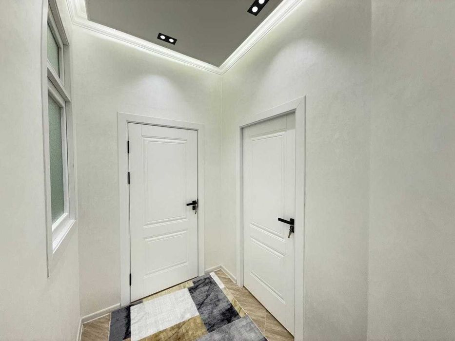 Продаётся 2х комнатная квартира с евроремонтом и лифтом в городе