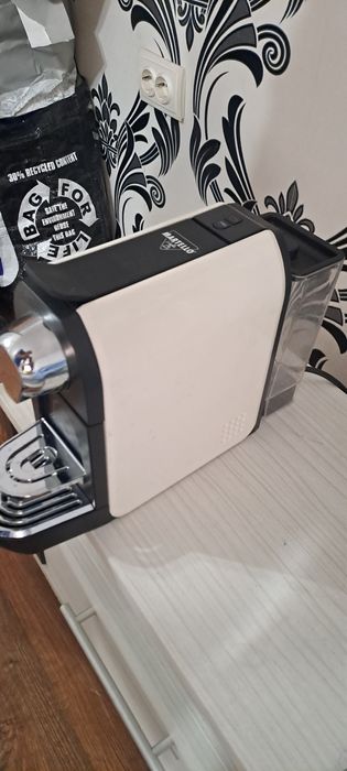 Vând aparat cu capsule martello