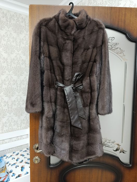 Продам норковую шубу