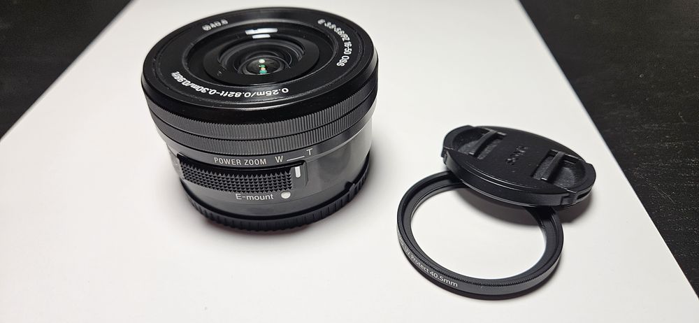 Obiectiv Sony E 16-50mm, nou