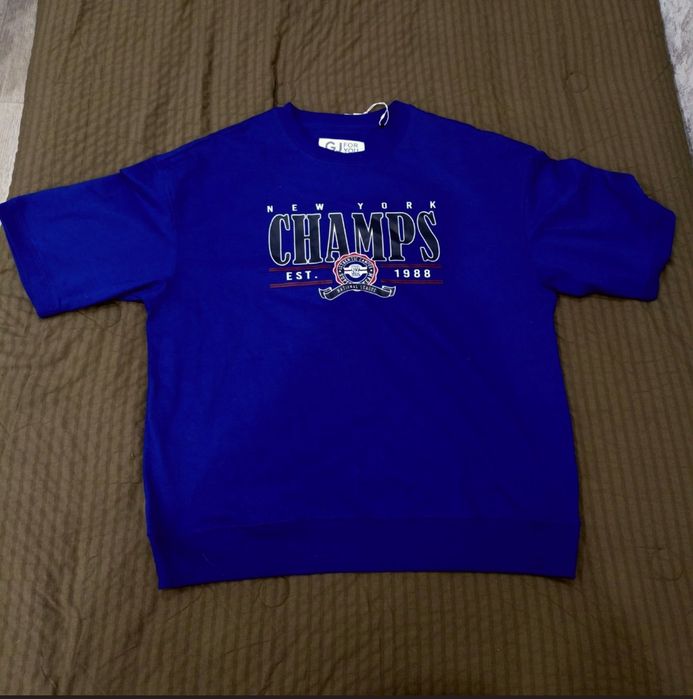 Продам новую футболку джемпер Gloria Jeans