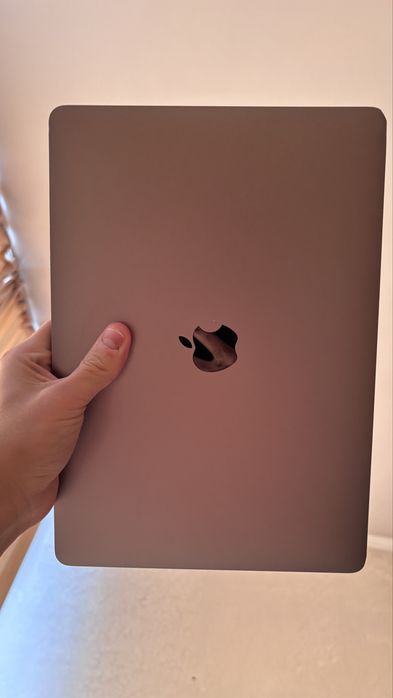 Macbook Pro M1 8/256