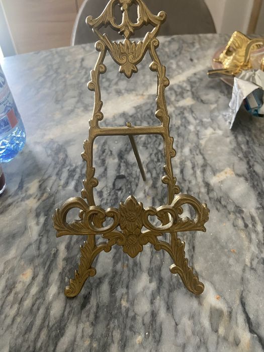 sevalet din Alamă arată excepțional