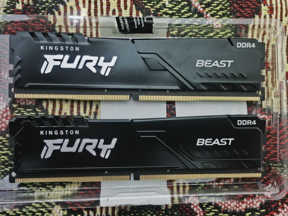 DDR4  2X16 ,,operativkaʼʼ 32GB