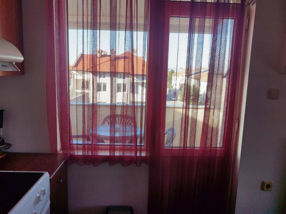 Давам под наем етаж от къща в Асеновград  !