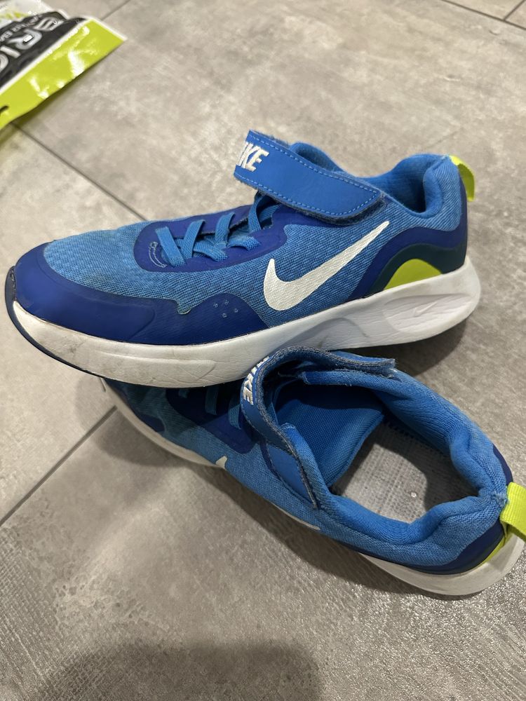 Маратонки Nike / найк 35 н.