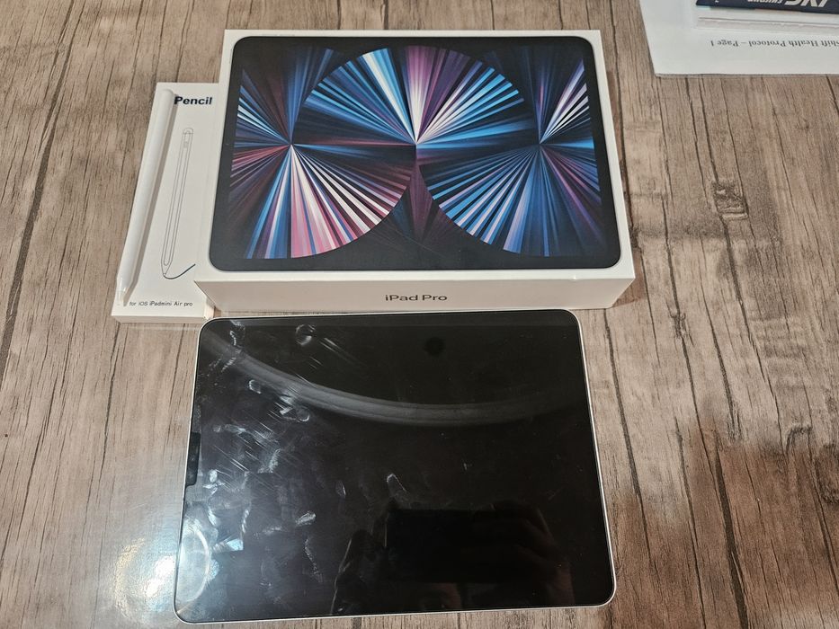 iPad Pro M1 chip 11 inch 128 GB