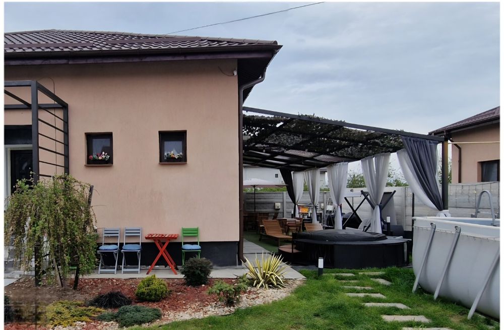 Casa individuala P+M, cu piscina si jacuzzi, la 20 min de Bucuresti