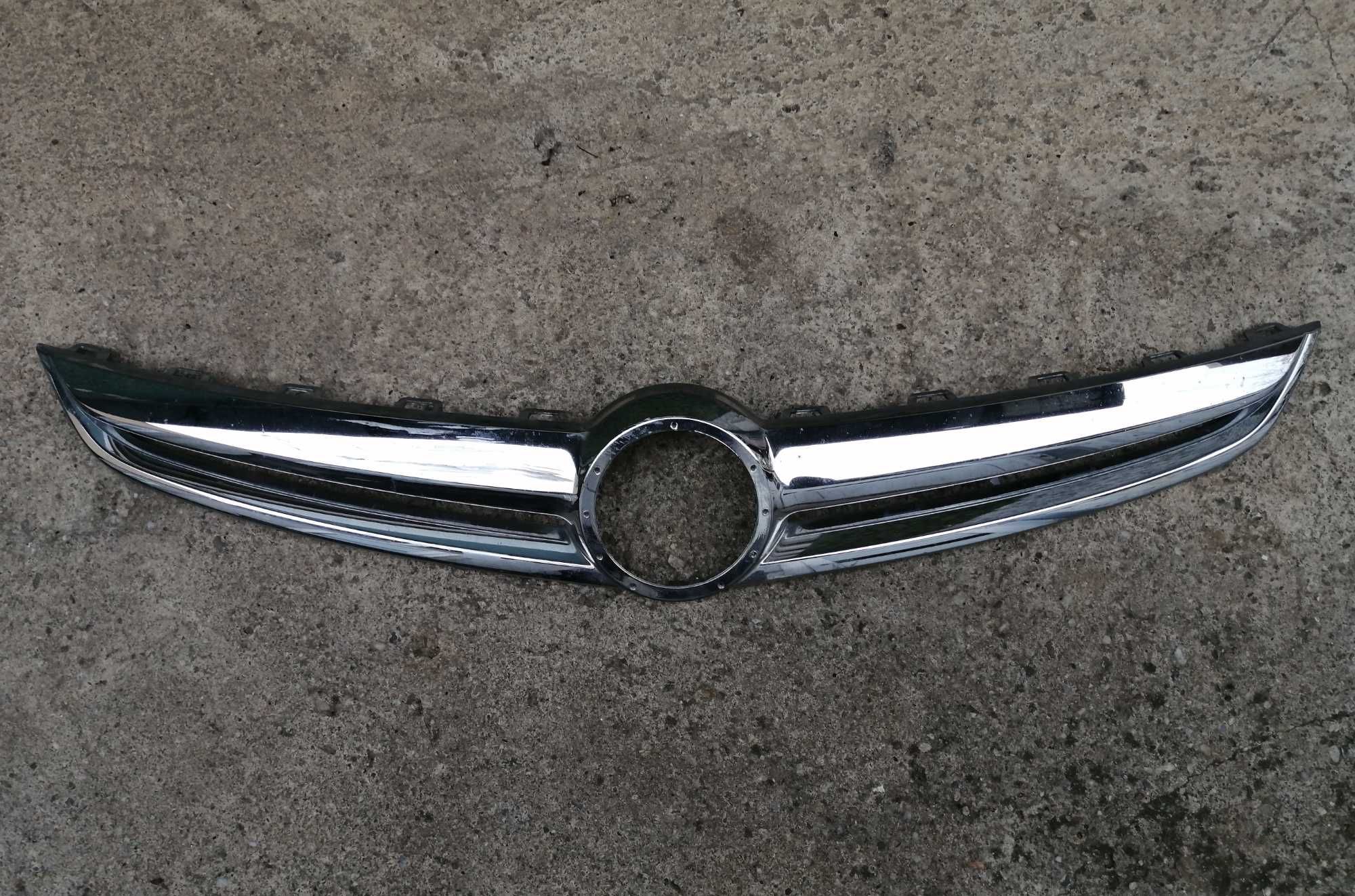 grila cromata Opel Zafira C 100 lei