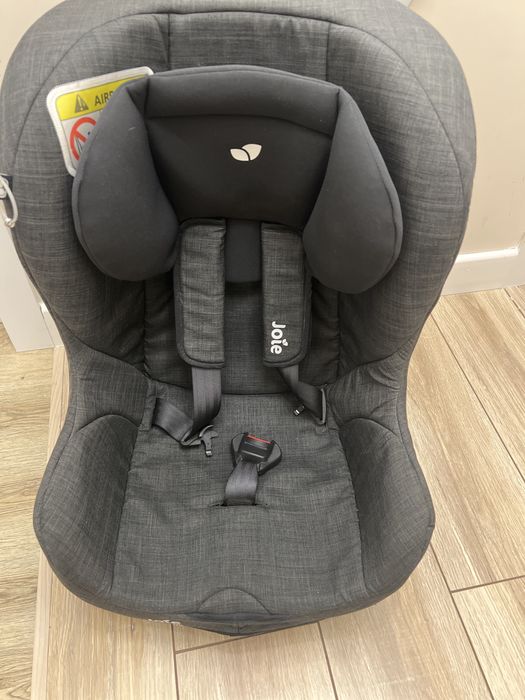 Автокресло от Joie
