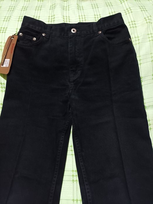 Осенняя распродажа снижение цен Новые плотные джинсы чёрного цвета