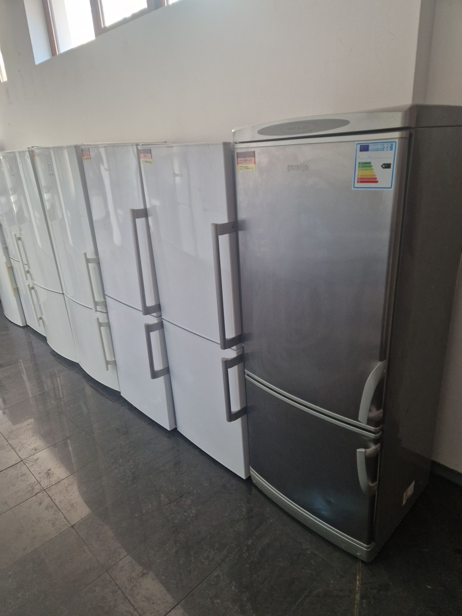 Хладилник с фризер Electrolux A++ 153 см