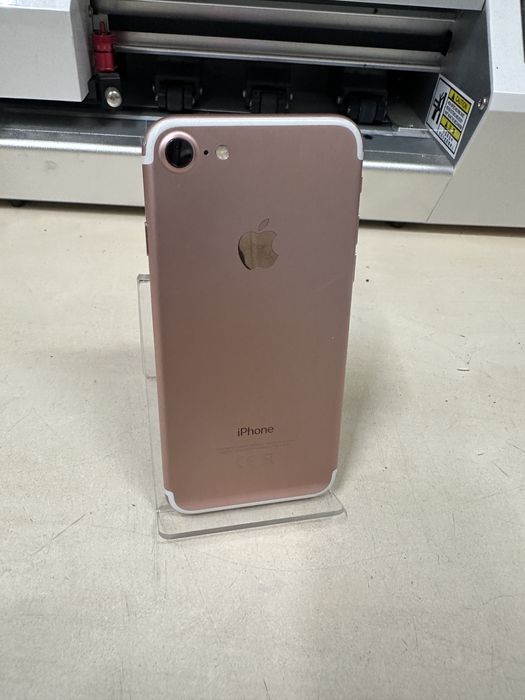 Iphone 7 / 32 gb / garantie / folie sticla CADOU