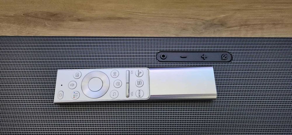 Телевизор Samsung QLED 49 инча SMART TV