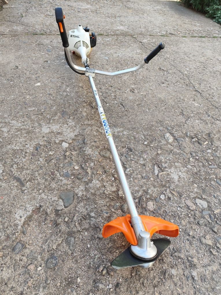 Продавам храсторез STIHL FS 55