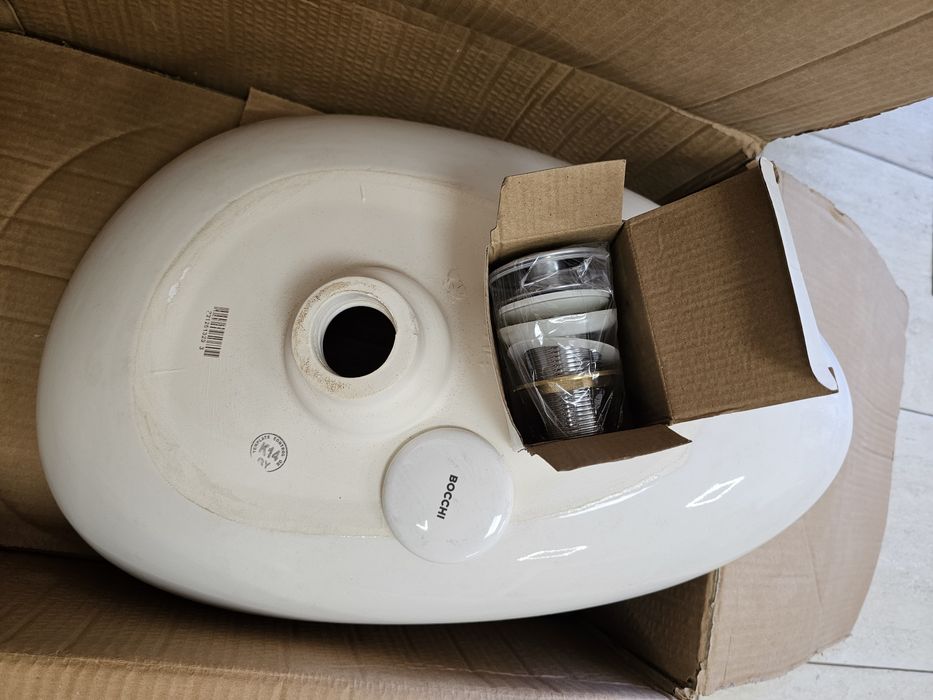 Умивалник "Bocchhi"