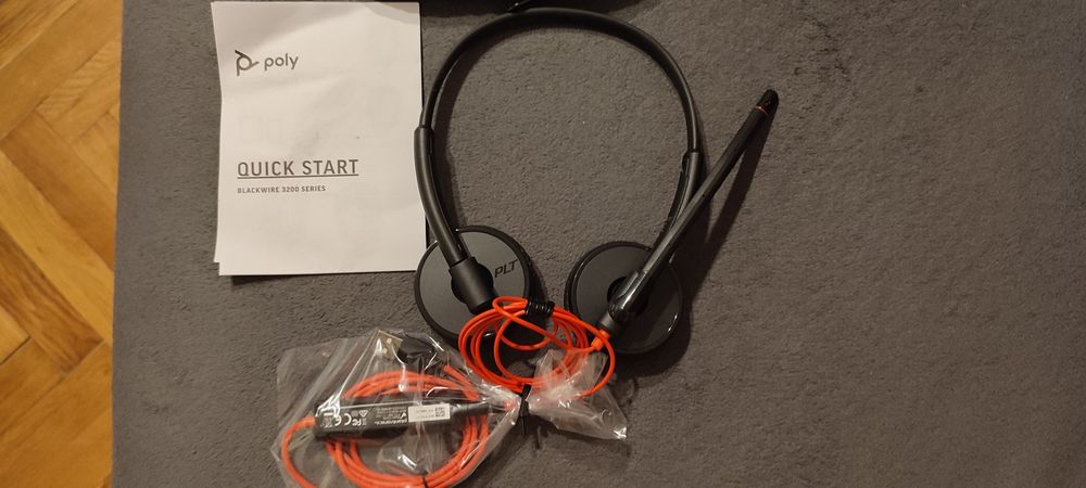 Căști Plantronics cu fir ( noi) /Philips Wireless vintage sau Pioneer