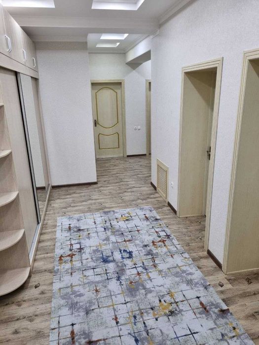 Сдаю свою квартиру 3/2/6 107 кв/м. Мирабадский р-н,