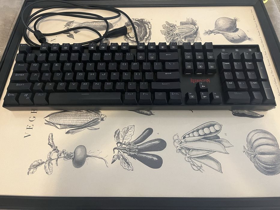 Tastatura gaming mecanica Redragon Mitra RGB K551RGB-1-BK