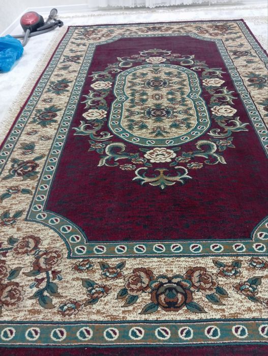 Шкаф ва колин   сотилади...