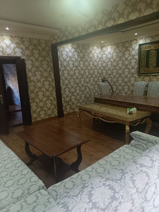 Срочно Продаётся 5-ти комнатная квартира в Янгихаётском районе