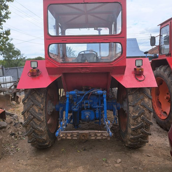 Tractor 650 de vânzare
