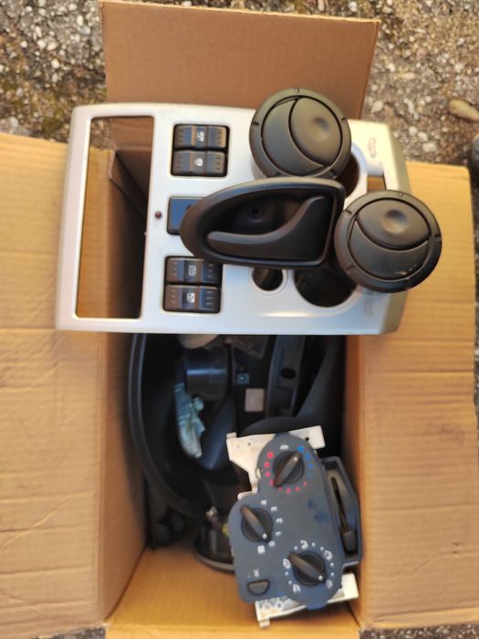 Дачия Логан 2007 на части