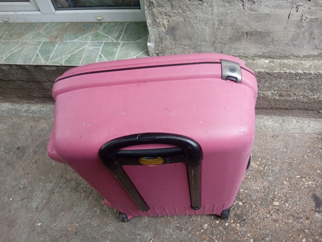 Пътнически куфар за ръчен багаж