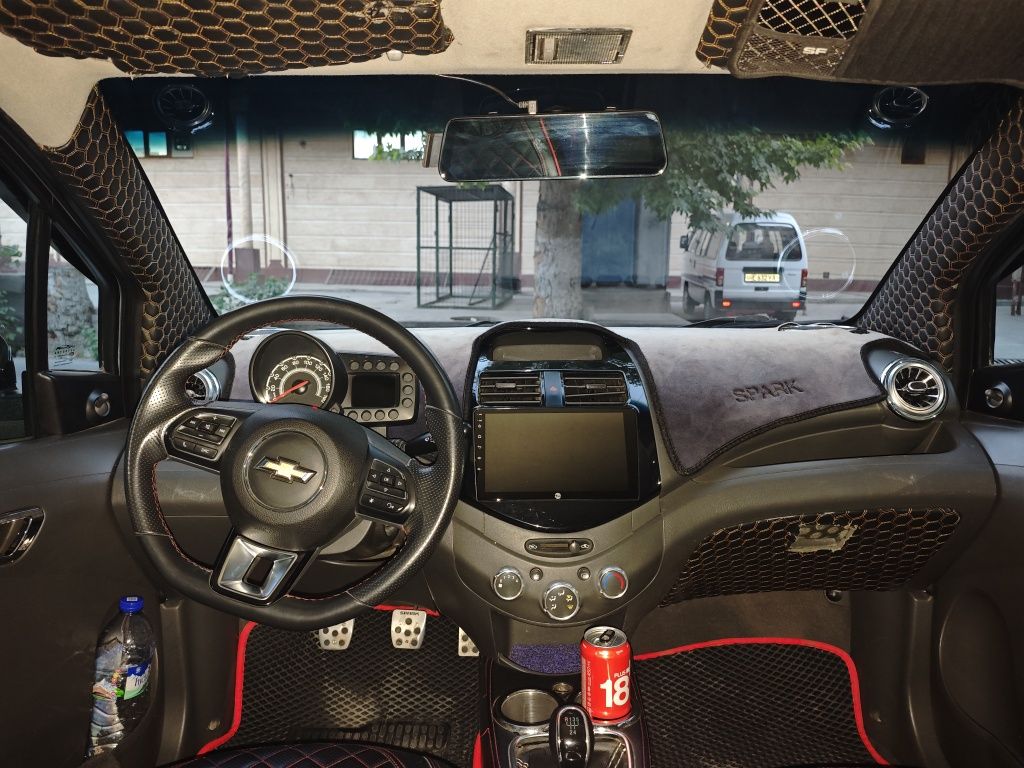 Chevrolet Spark 2012 года