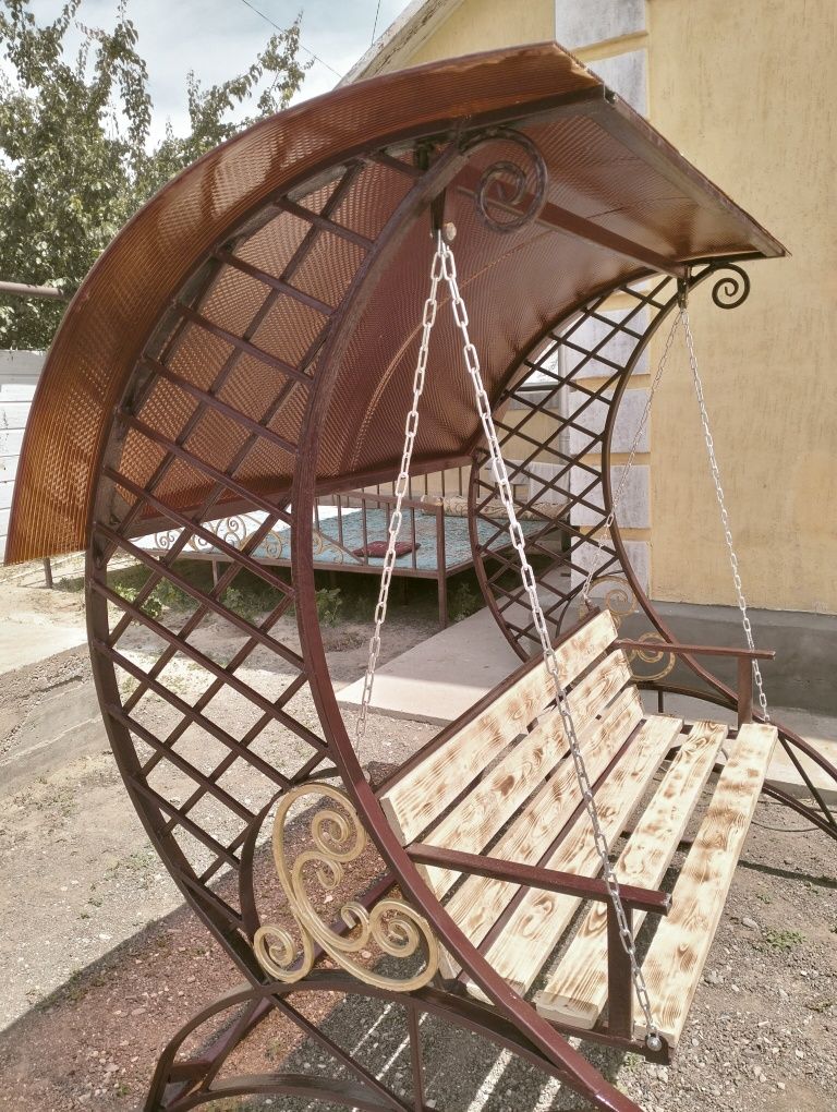 Продается качели