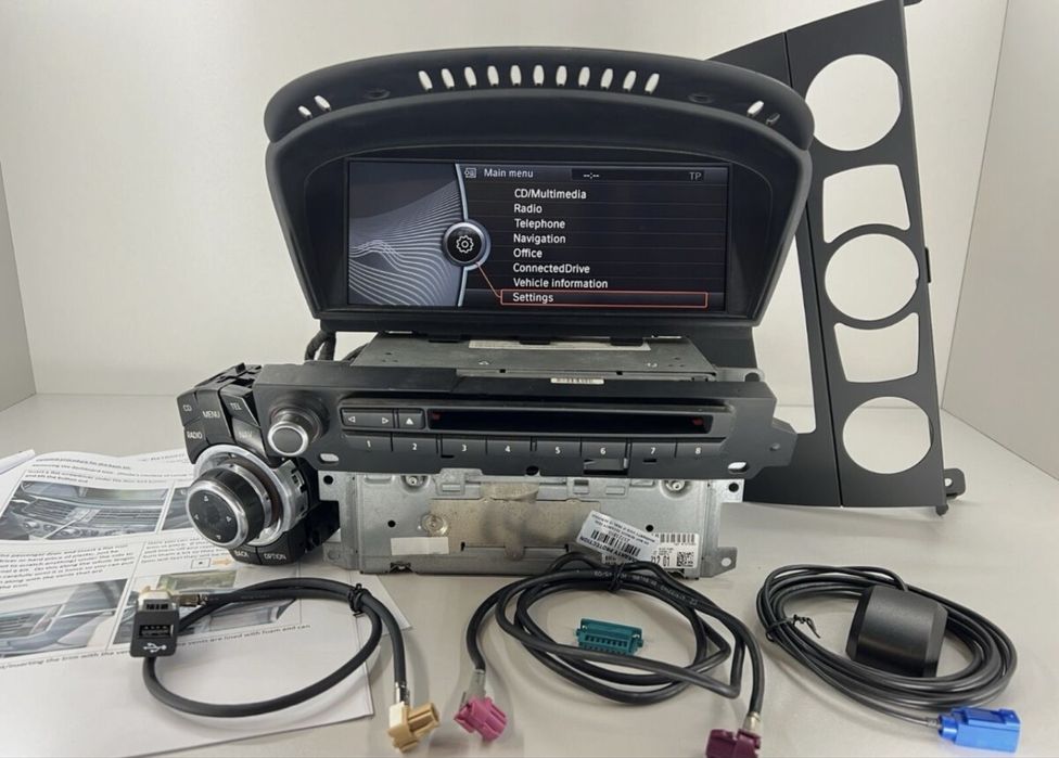 Продавам пълен комплект CIC навигация за BMW E60 E61