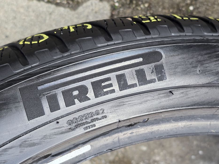 275 40 22 Pirelli