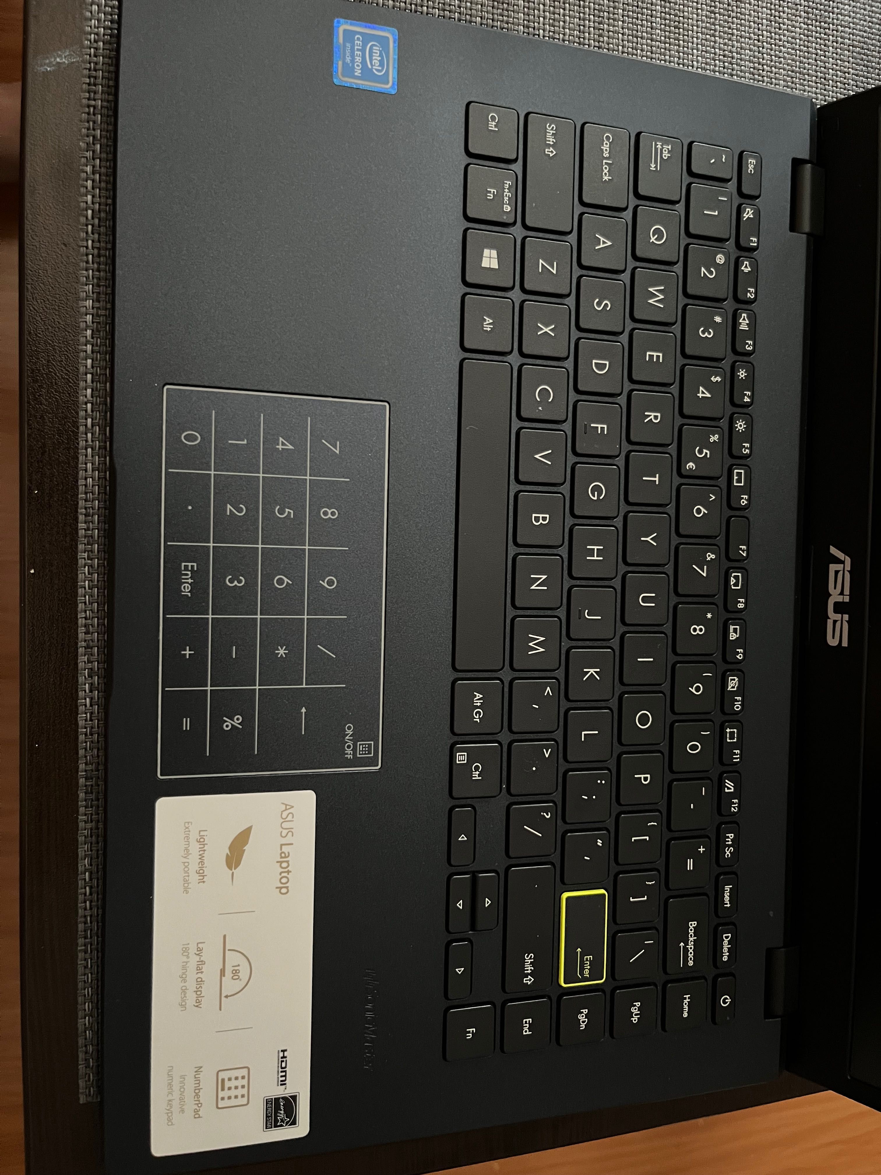 Лаптоп ASUS Notebook 115GB