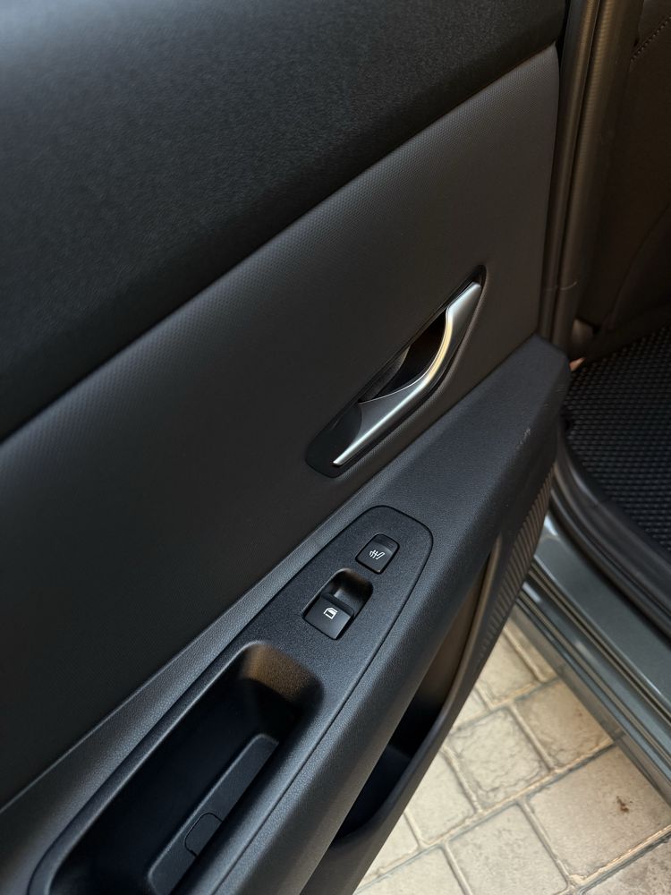 Продается Hyundai Elantra 1.6 Elegance Plus