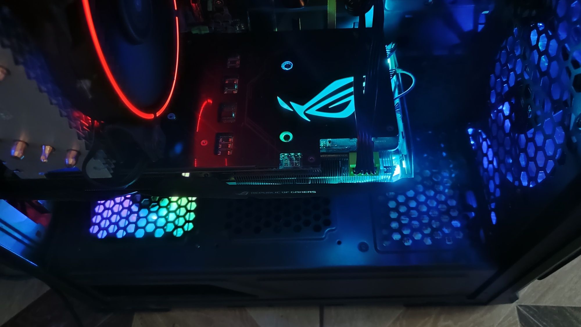 Продам видеокарту gtx 1070 asus strix 8гб gddr5