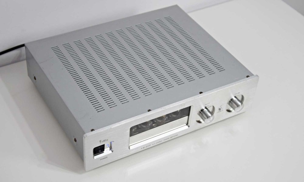 Amplificator Yaqin VK-2100, cu lampi