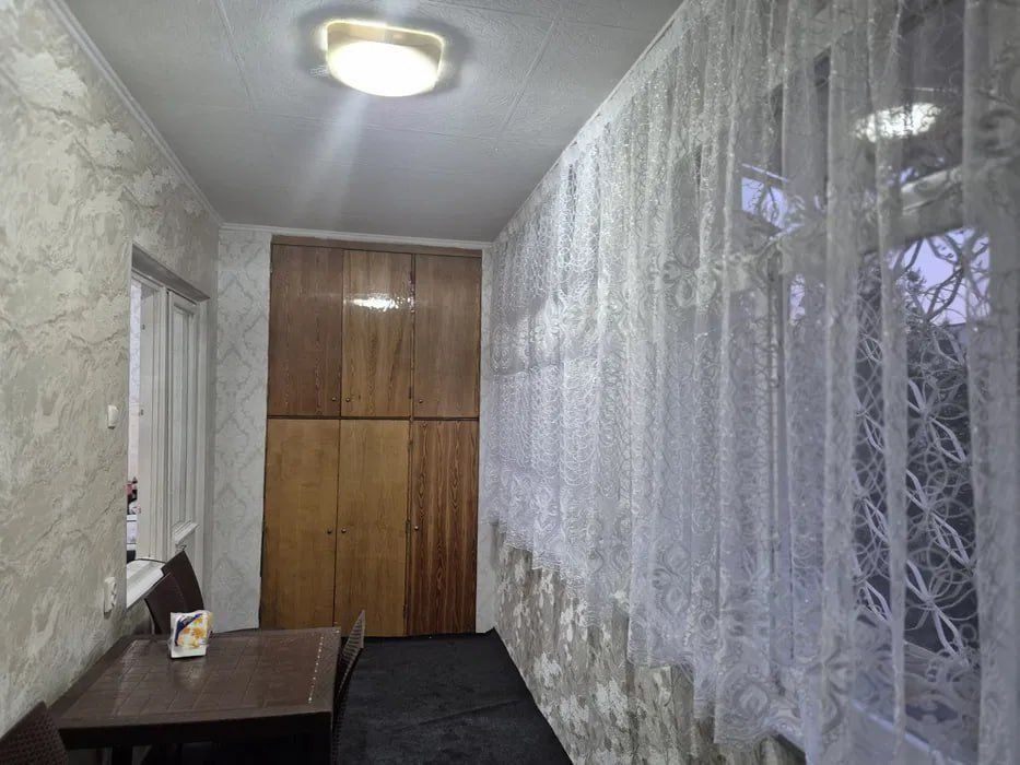 2/2/5 (2-этаж). Сергели 2 (ярмарка). Квартира 61 м², с ремонтом