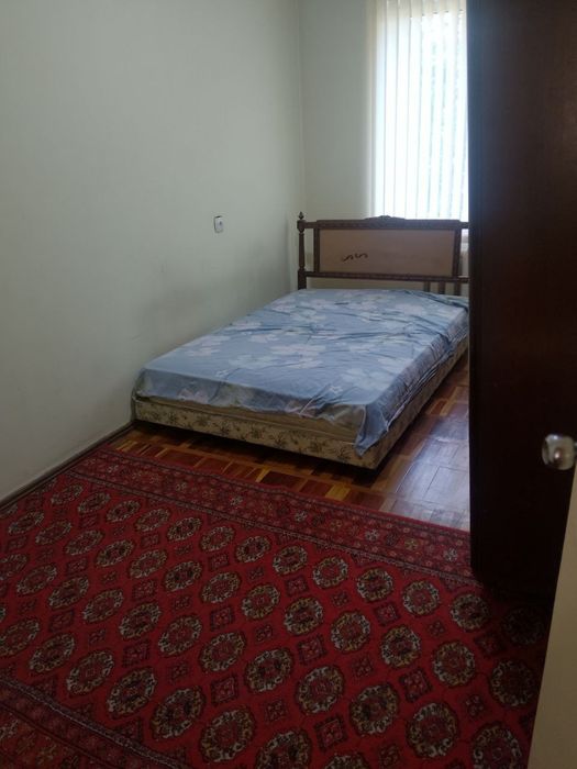 Beruniy mertoga yaqin Milliy Toshmi Texnika uveritetlarni oldida