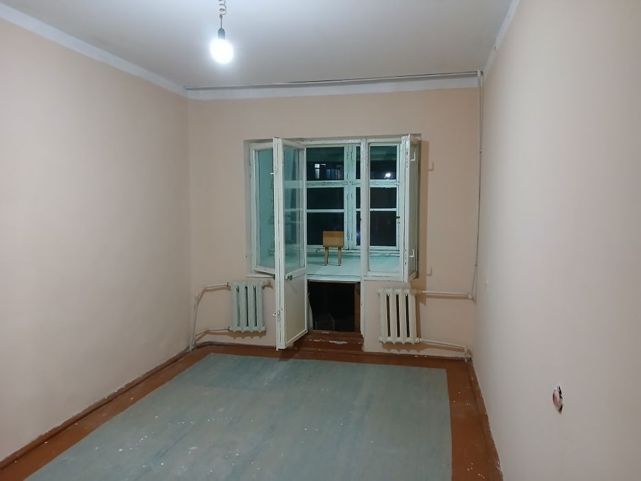 3 xonali 3 etaj. 6 mikrarayon