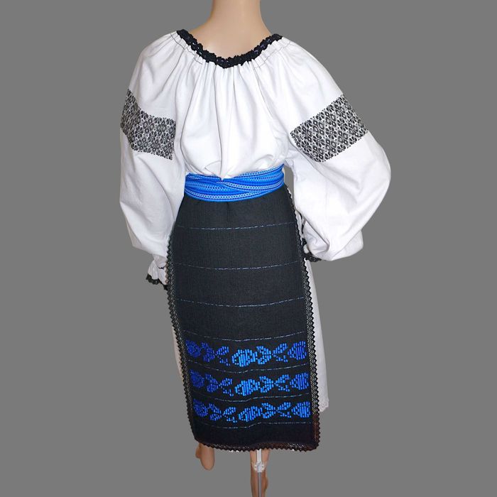 Costum popular autentic vechi din Transilvania , port popular XL-XXL