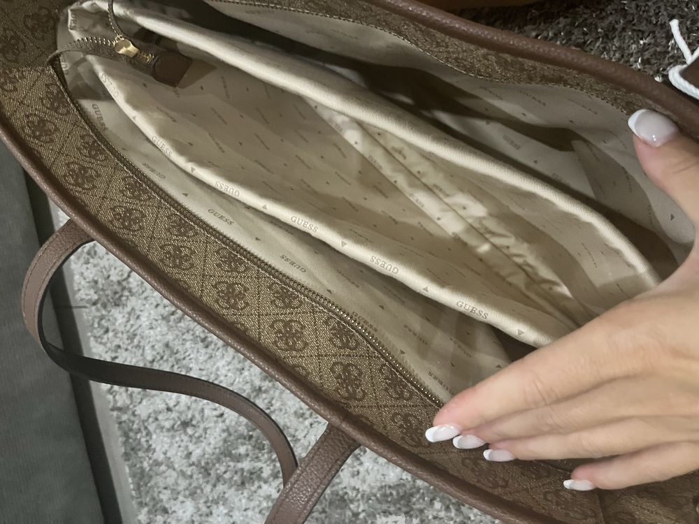 Чанна Guess