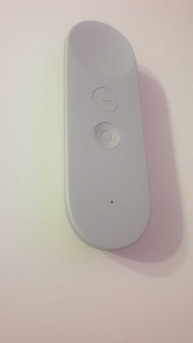 Daydream controller white