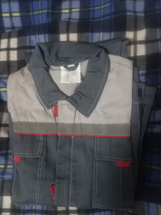 Продам спецодежду