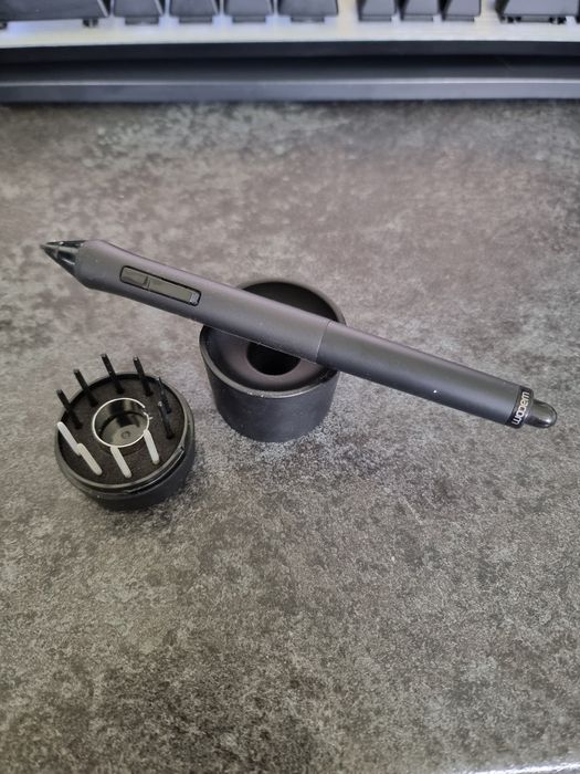 Tableta grafica Wacom Cintiq 24HD