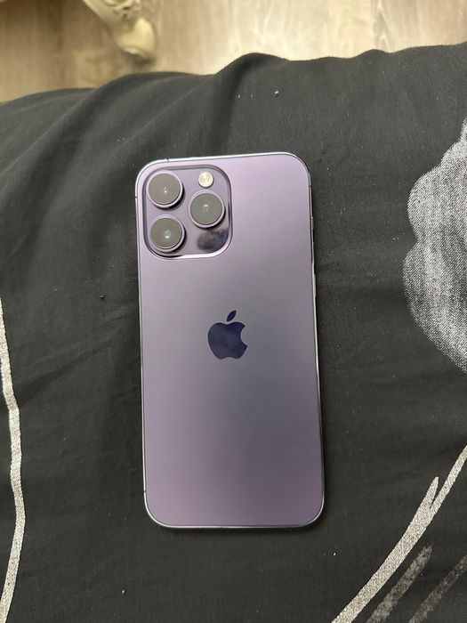 Айфон 14 про макс в отличном состоянии