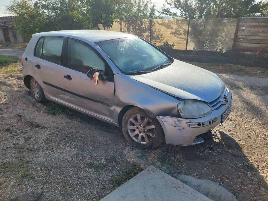 Golf 5,  avariat