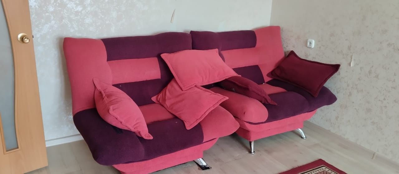 Продается диван с креслом